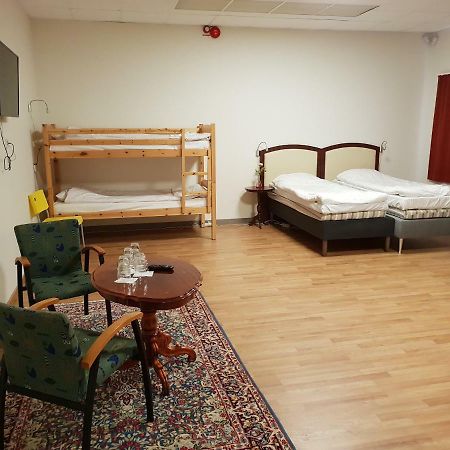 Trestads Restaurang Hotell&Pensionat Венерсборг Экстерьер фото