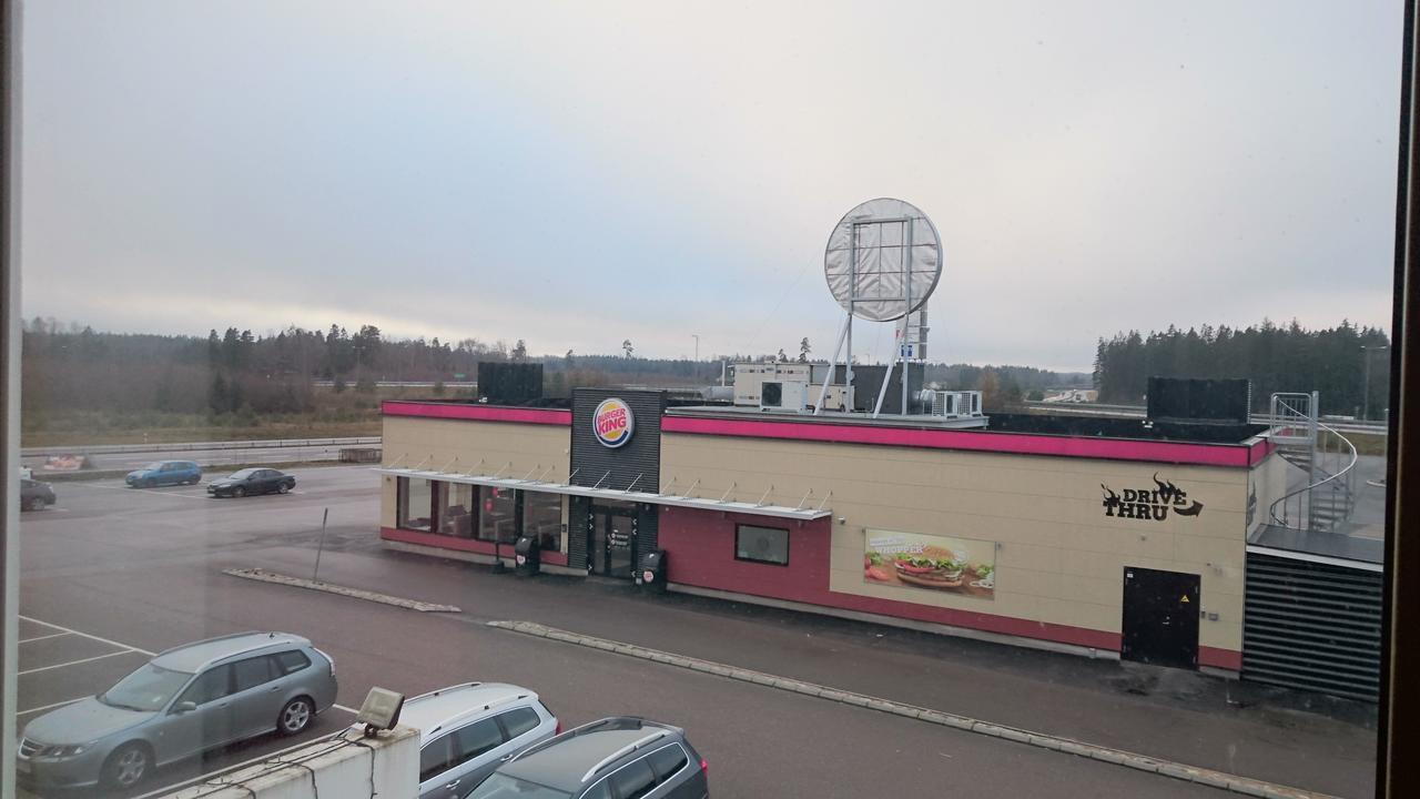 Trestads Restaurang Hotell&Pensionat Венерсборг Экстерьер фото