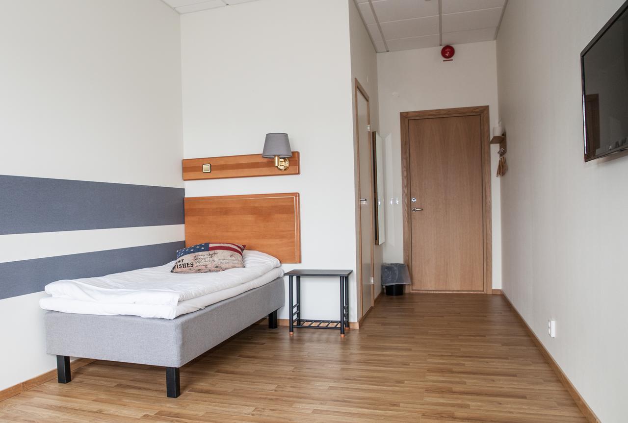 Trestads Restaurang Hotell&Pensionat Венерсборг Экстерьер фото
